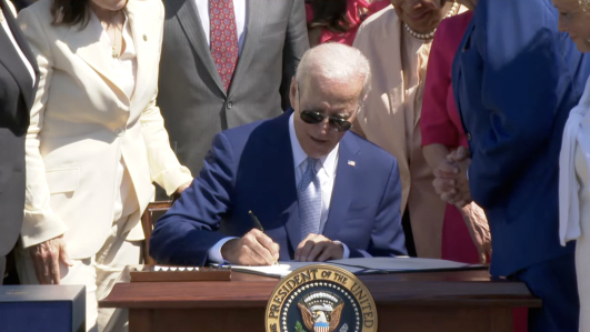 全球熱點：如何看待美國芯片法案？